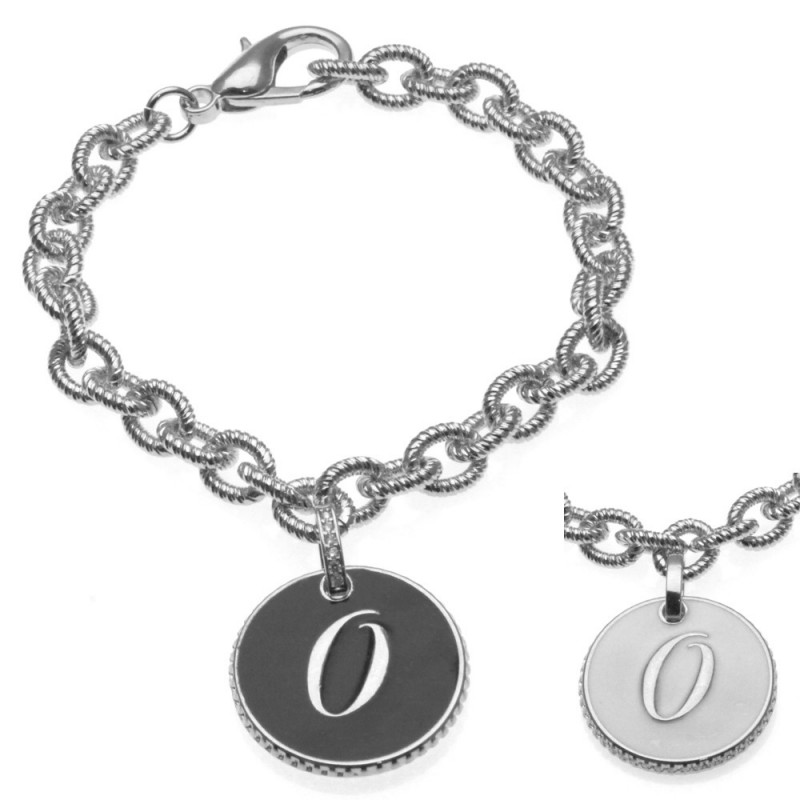 bracciale con lettera o in bronzo e smalto