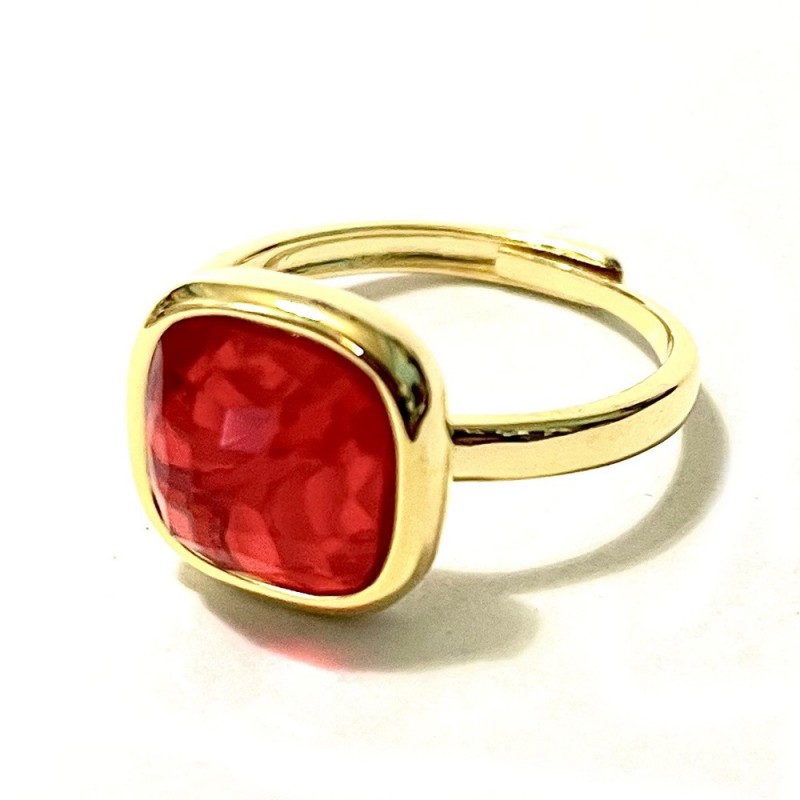 Anello donna con pietra in bronzo dorato